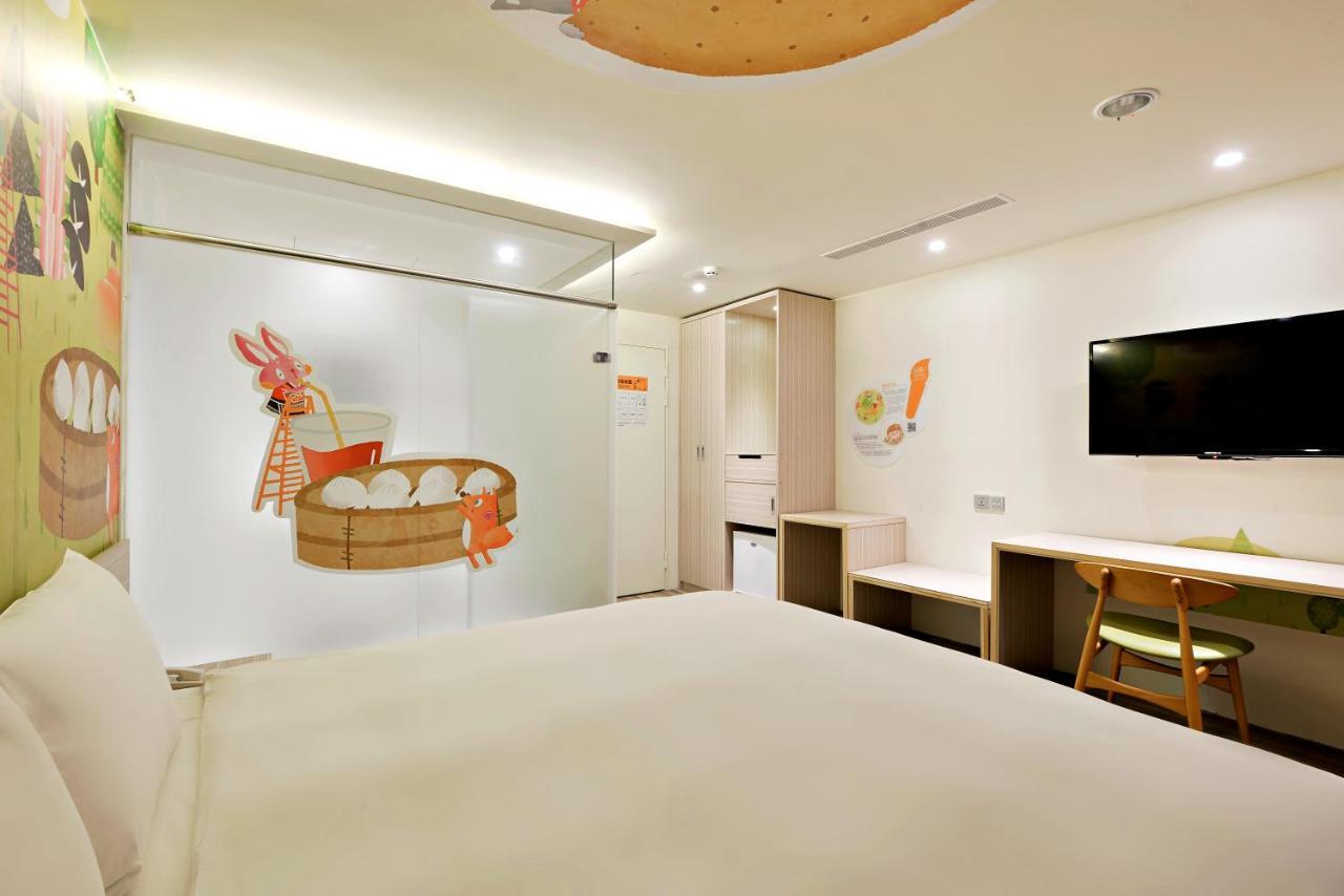 Whoops Hotel Taichung Exterior foto